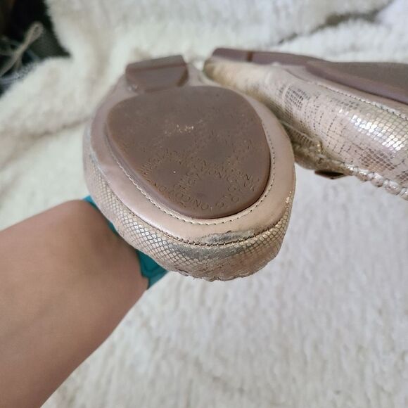 Vionic Sydney metallic gold snake print mock driving loafer size 8 - Picture 10 of 10